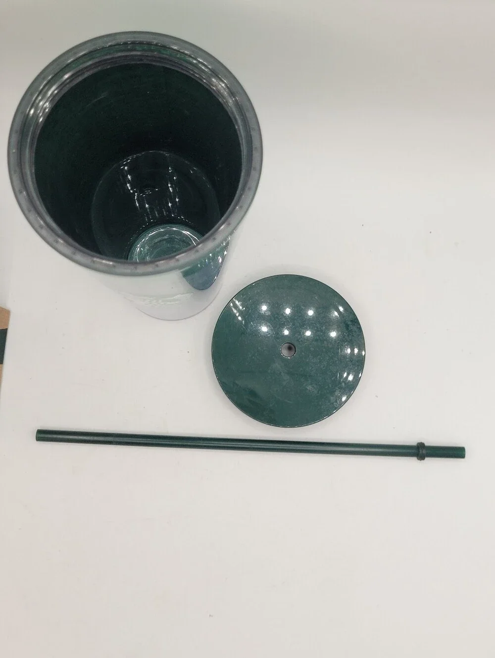 Starbucks shimmering emerald green glitter Venti 24 Ounce
